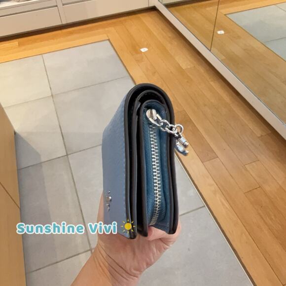 NWT Coach Snap Wallet CBO77 Silver/Pool Shiny Pebble Leather - Picture 3 of 4